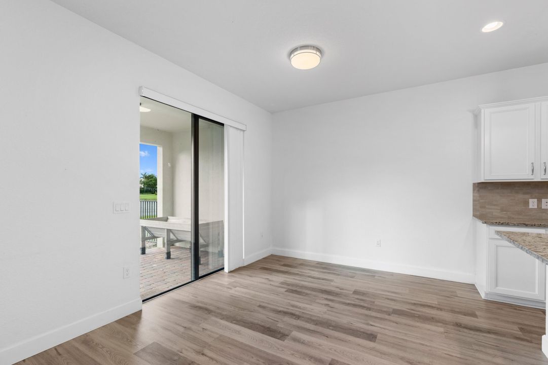 For Sale: $545,000 (3 beds, 2 baths, 1884 Square Feet)