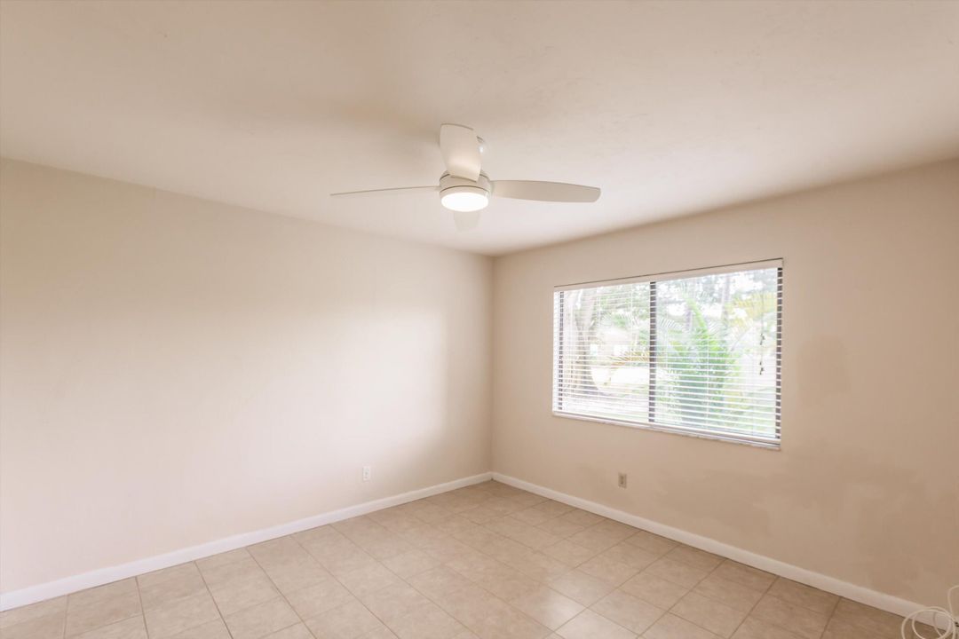 For Sale: $215,000 (2 beds, 2 baths, 875 Square Feet)