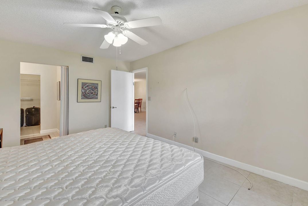 For Sale: $219,000 (2 beds, 2 baths, 1348 Square Feet)