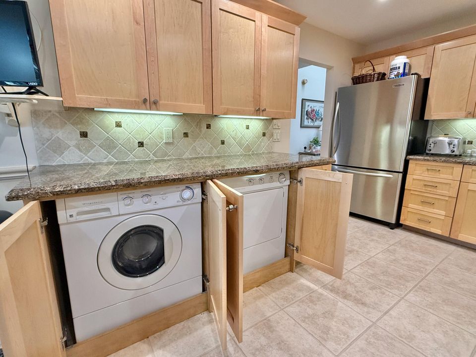 For Rent: $7,500 (2 beds, 2 baths, 1809 Square Feet)