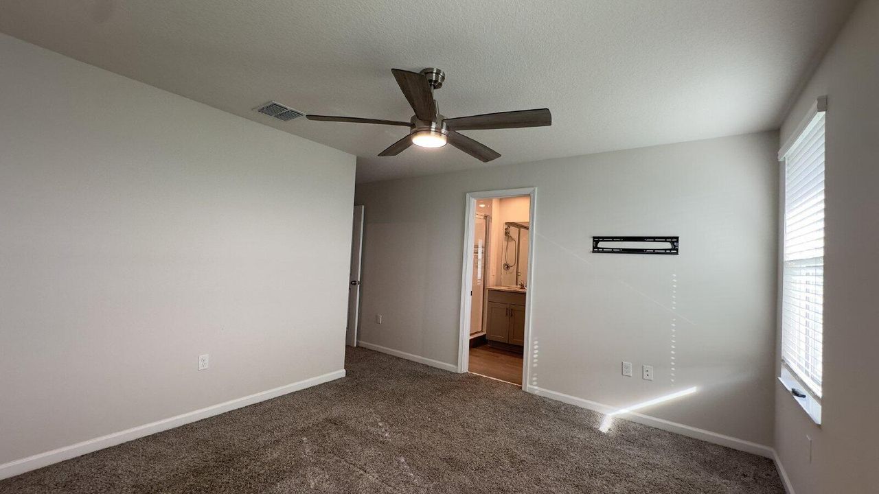 For Rent: $2,595 (3 beds, 2 baths, 1485 Square Feet)