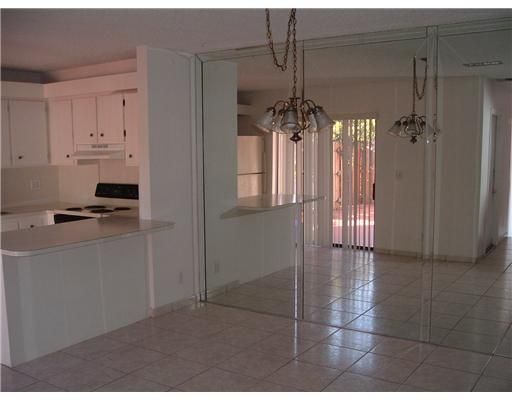 For Rent: $2,000 (2 beds, 2 baths, 1236 Square Feet)