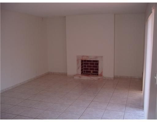 For Rent: $2,000 (2 beds, 2 baths, 1236 Square Feet)