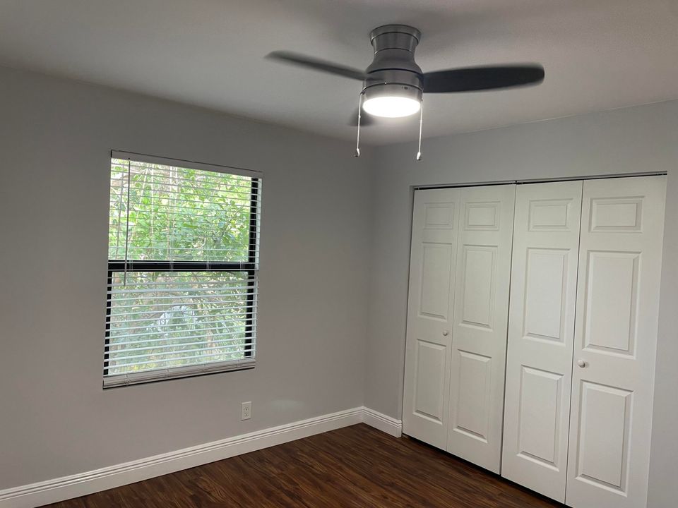 For Rent: $2,000 (2 beds, 2 baths, 953 Square Feet)