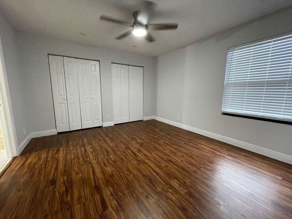 For Rent: $2,000 (2 beds, 2 baths, 953 Square Feet)