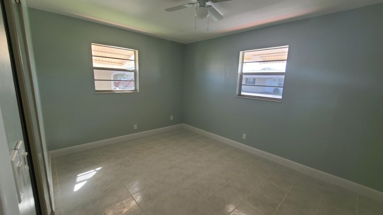 For Rent: $2,295 (2 beds, 2 baths, 1100 Square Feet)