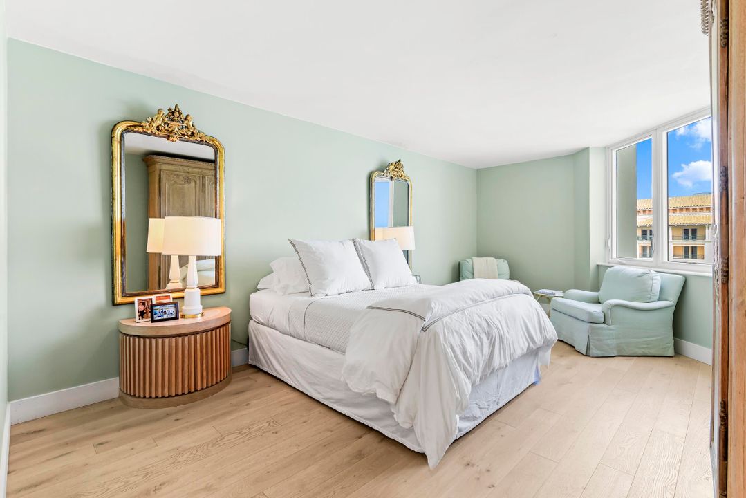 For Sale: $1,600,000 (2 beds, 2 baths, 1446 Square Feet)