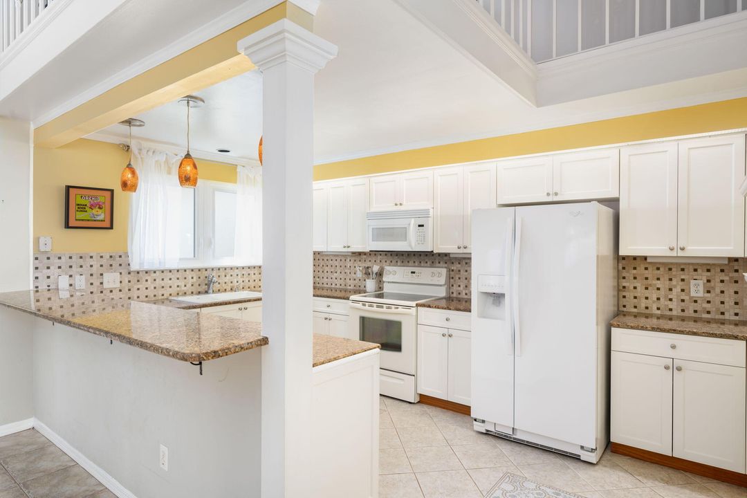 For Sale: $465,000 (2 beds, 2 baths, 1581 Square Feet)