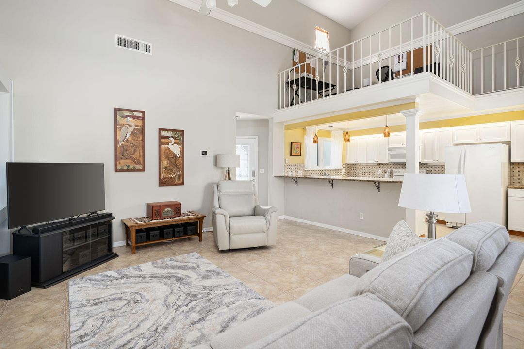 For Sale: $465,000 (2 beds, 2 baths, 1581 Square Feet)