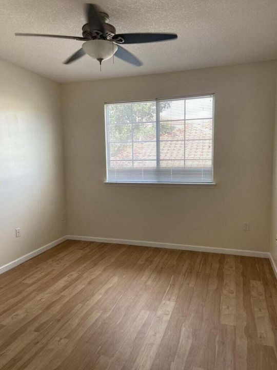 For Rent: $2,200 (2 beds, 2 baths, 1141 Square Feet)