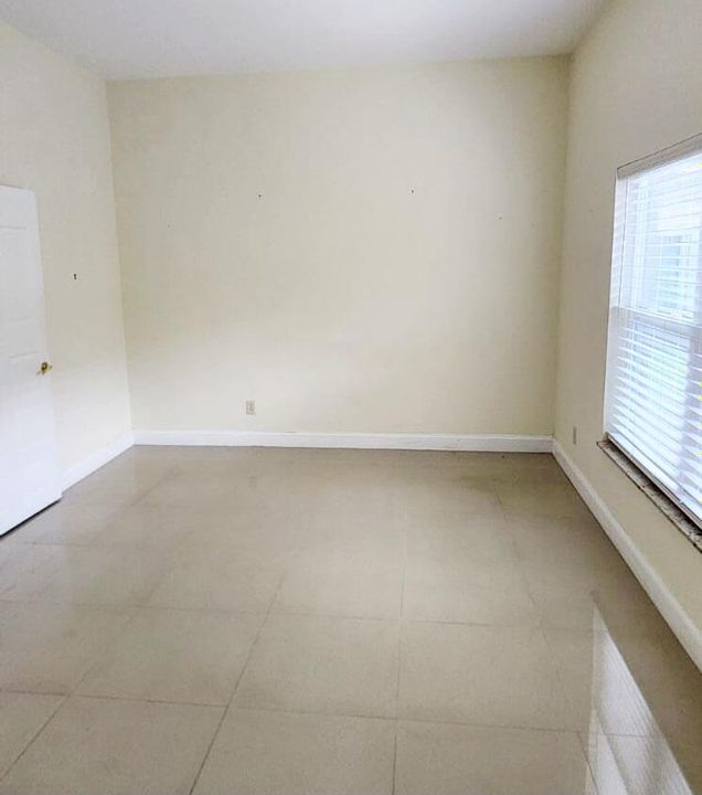 For Rent: $2,750 (2 beds, 2 baths, 1189 Square Feet)