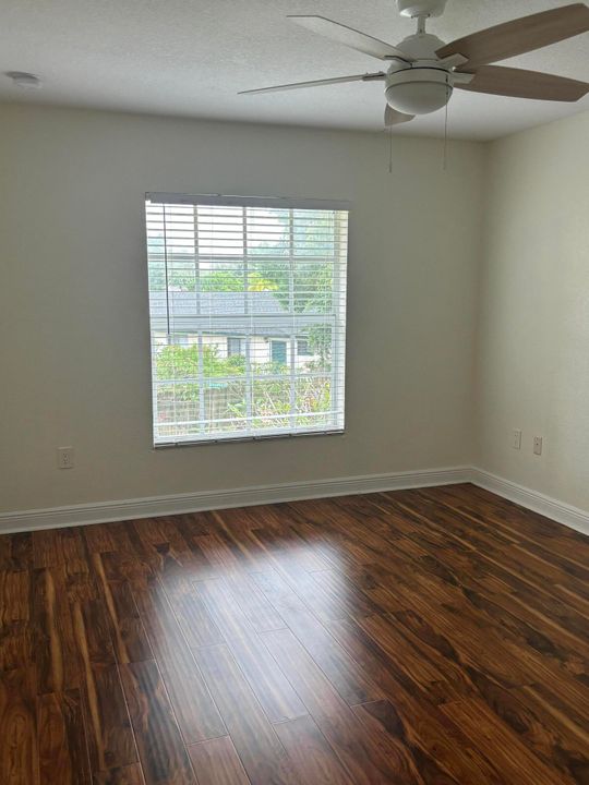 For Rent: $2,850 (3 beds, 2 baths, 2173 Square Feet)