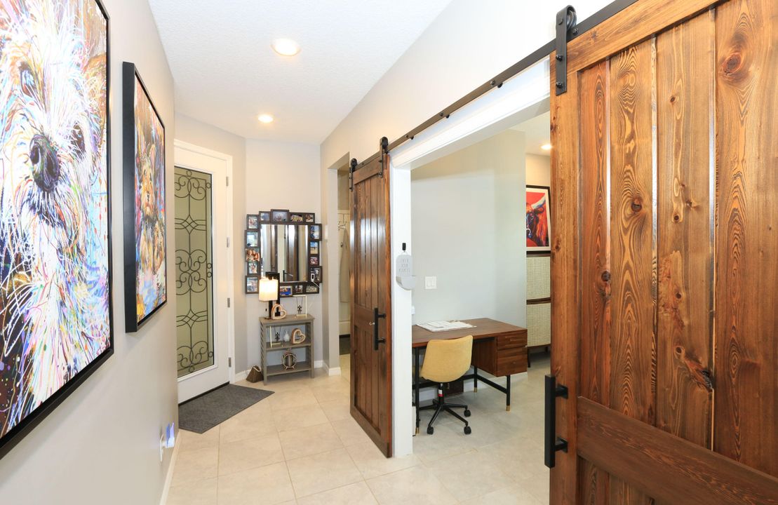 For Sale: $399,900 (2 beds, 2 baths, 1579 Square Feet)