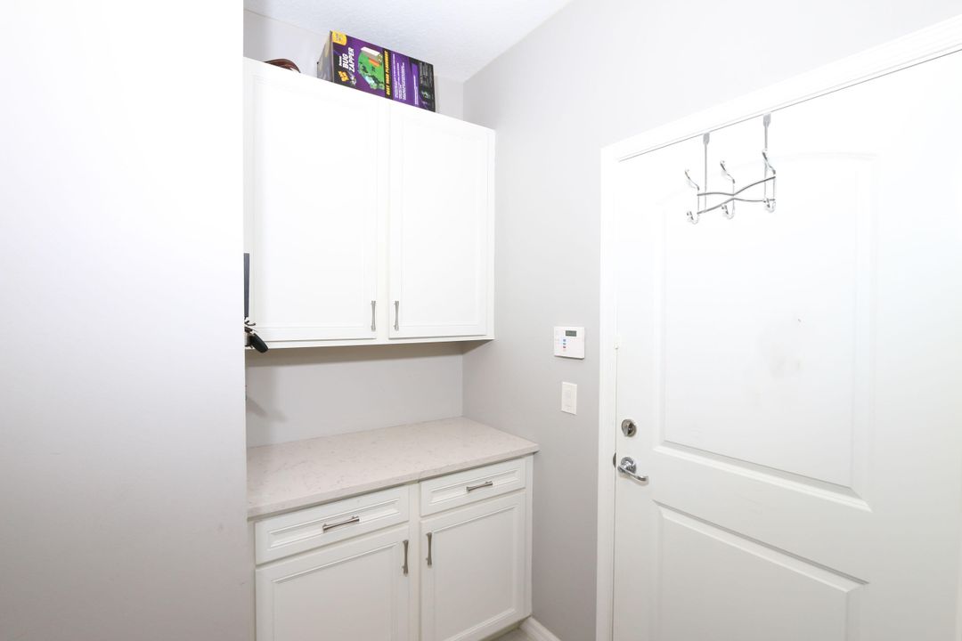 For Sale: $399,900 (2 beds, 2 baths, 1579 Square Feet)