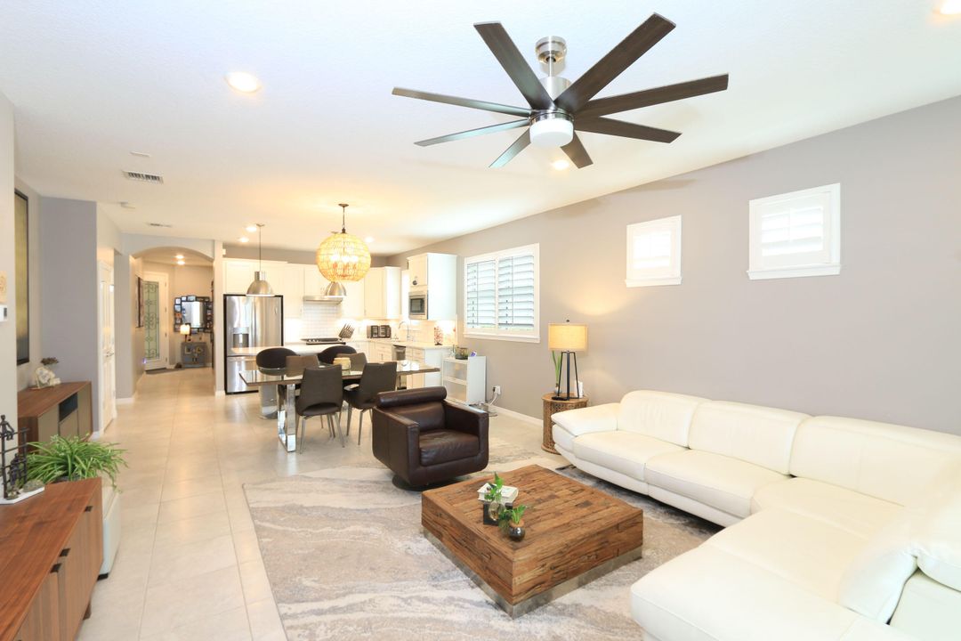 For Sale: $399,900 (2 beds, 2 baths, 1579 Square Feet)