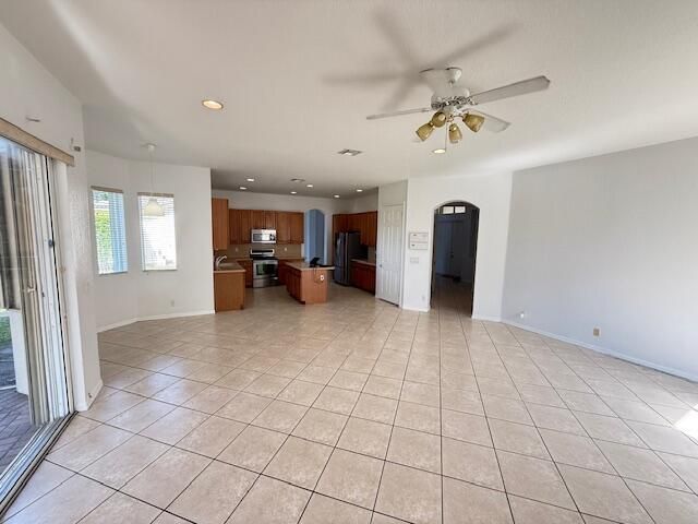 For Rent: $4,900 (5 beds, 3 baths, 3375 Square Feet)