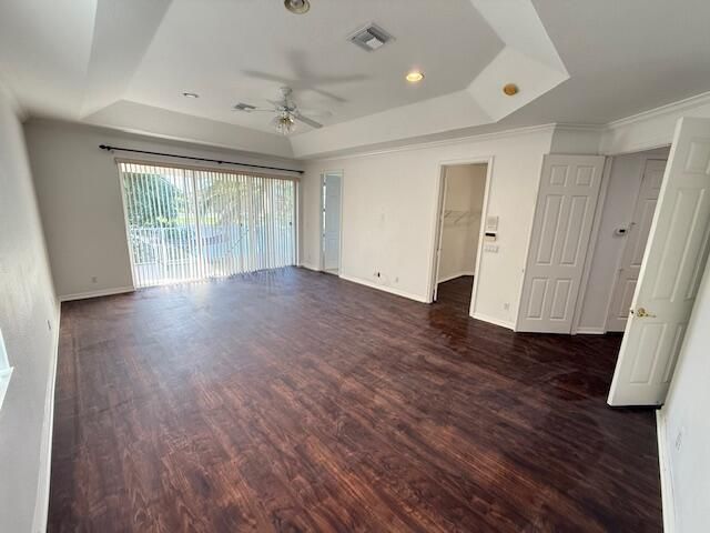 For Rent: $4,900 (5 beds, 3 baths, 3375 Square Feet)