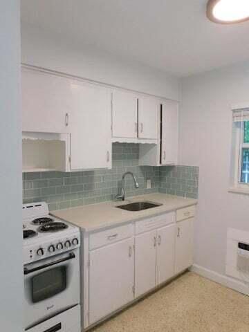 For Rent: $1,450 (0 beds, 1 baths, 350 Square Feet)