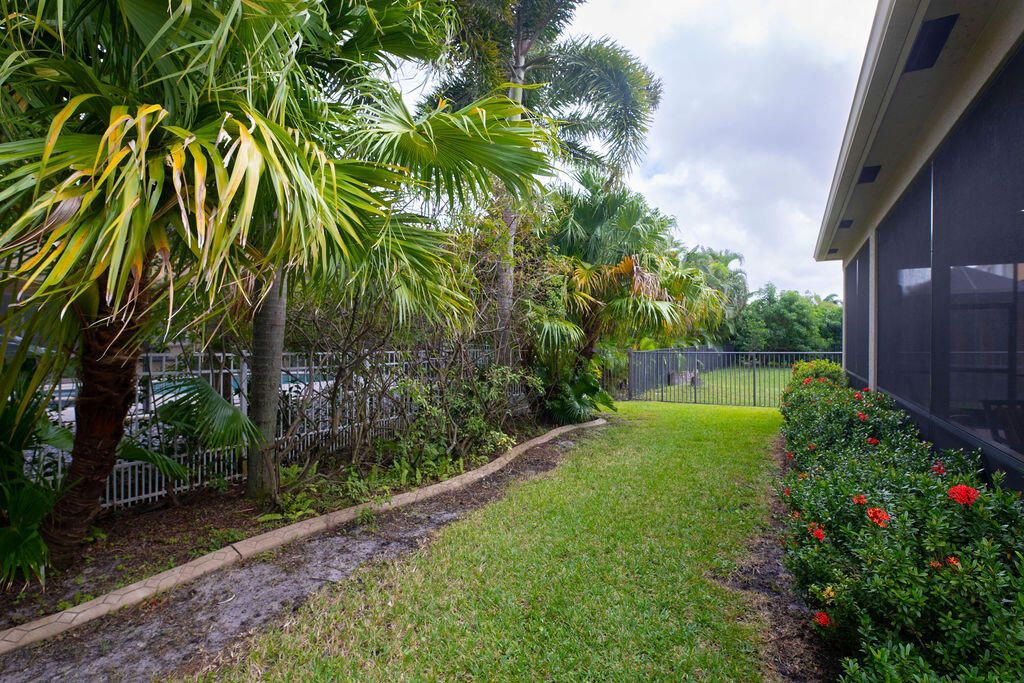 For Sale: $485,000 (3 beds, 2 baths, 2533 Square Feet)