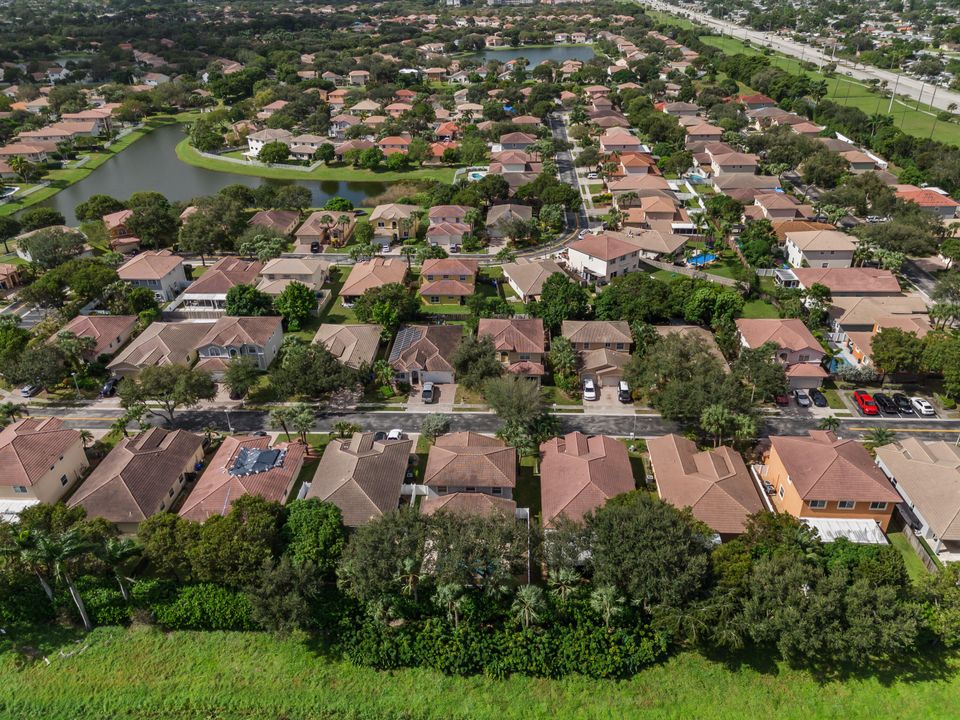 For Sale: $750,000 (4 beds, 2 baths, 2180 Square Feet)