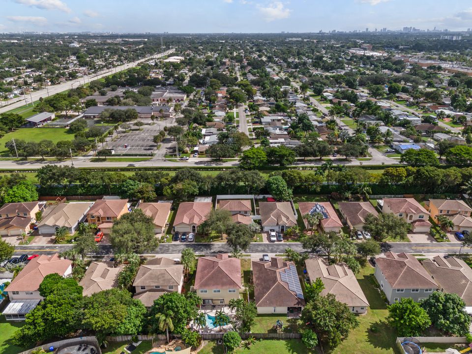 For Sale: $750,000 (4 beds, 2 baths, 2180 Square Feet)