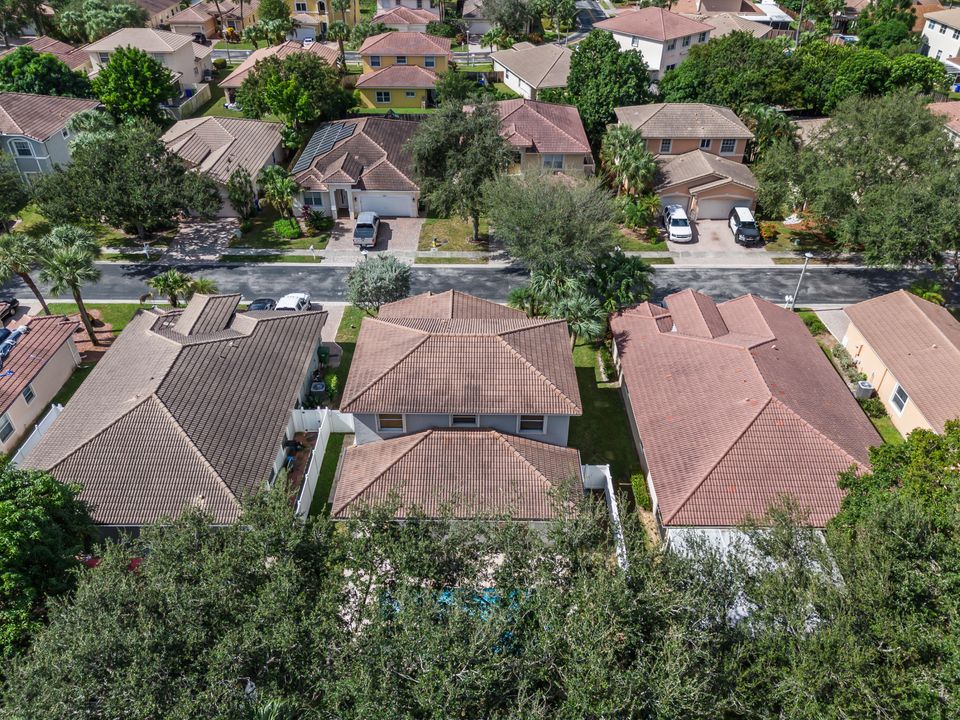 For Sale: $750,000 (4 beds, 2 baths, 2180 Square Feet)