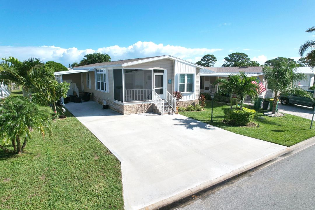 For Sale: $289,900 (3 beds, 2 baths, 1288 Square Feet)