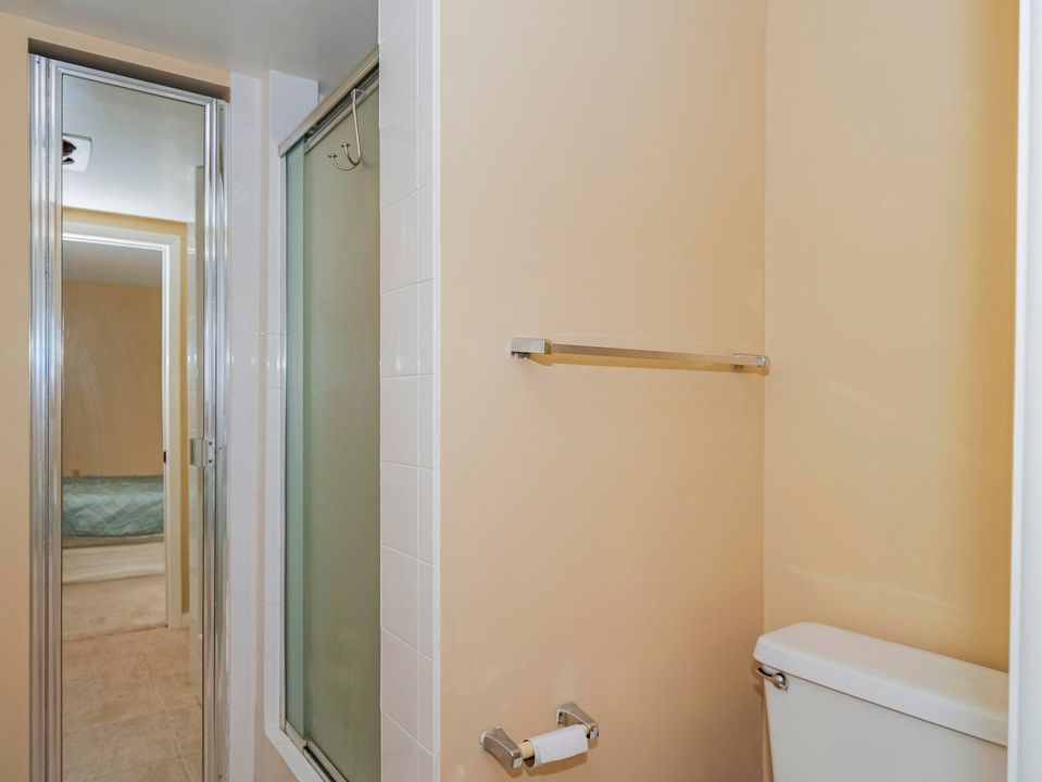 For Sale: $224,000 (2 beds, 2 baths, 1140 Square Feet)