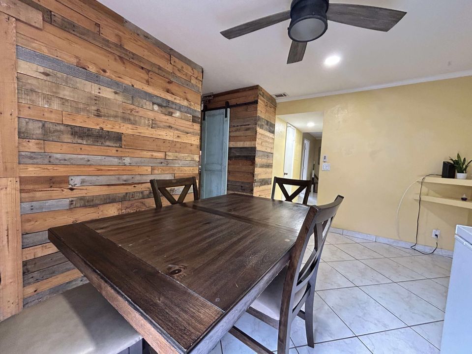 For Sale: $410,000 (5 beds, 2 baths, 1630 Square Feet)