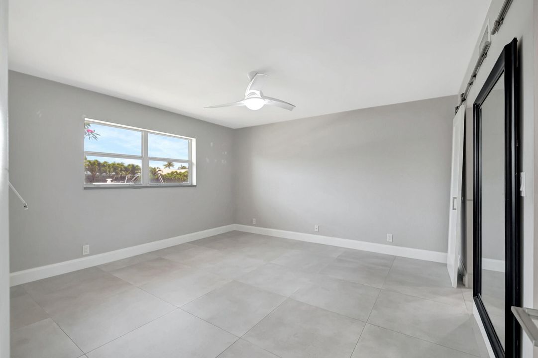 For Sale: $575,000 (2 beds, 2 baths, 1056 Square Feet)