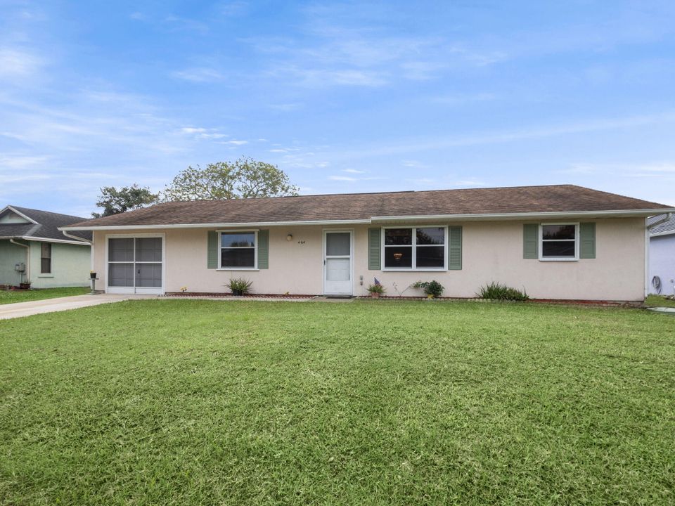 For Sale: $320,948 (3 beds, 2 baths, 1288 Square Feet)