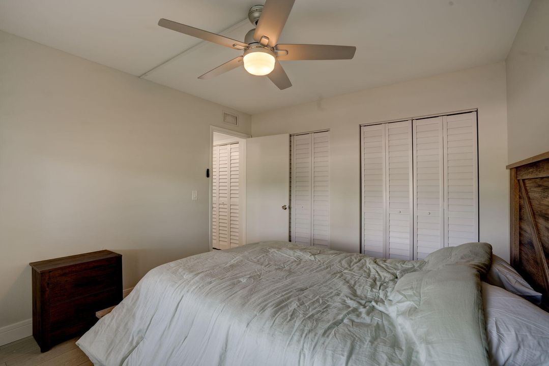 For Sale: $265,000 (2 beds, 2 baths, 1023 Square Feet)