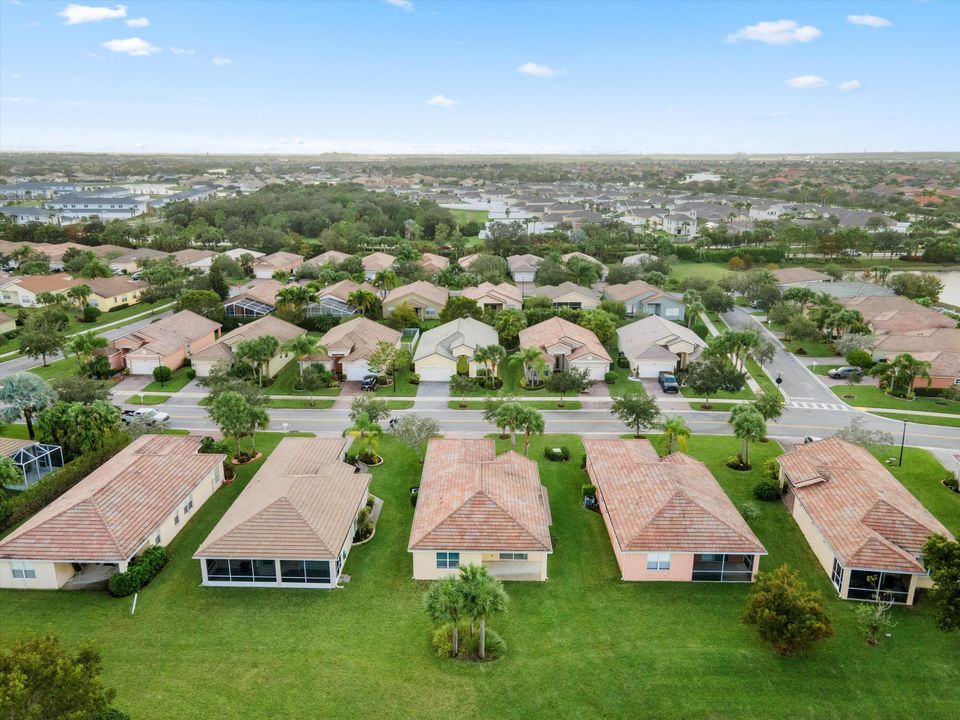 For Sale: $312,000 (3 beds, 2 baths, 1532 Square Feet)