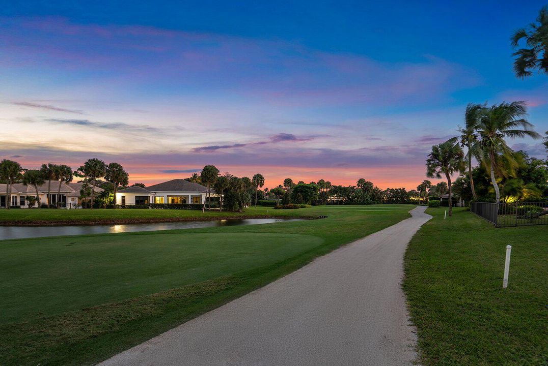 For Sale: $3,800,000 (3 beds, 4 baths, 4494 Square Feet)