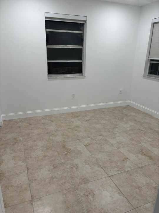 For Rent: $3,000 (2 beds, 2 baths, 843 Square Feet)