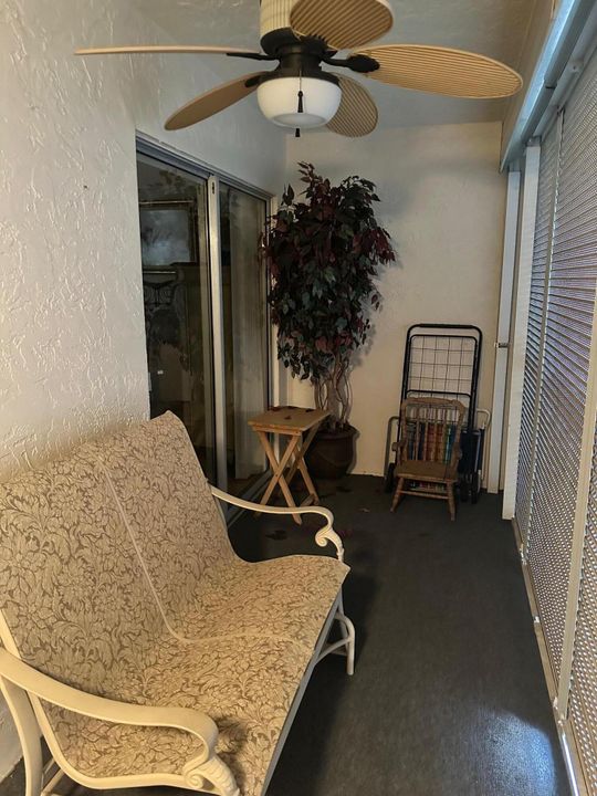 For Rent: $3,500 (2 beds, 2 baths, 1070 Square Feet)