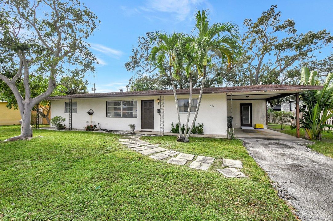 For Sale: $619,000 (4 beds, 2 baths, 1644 Square Feet)