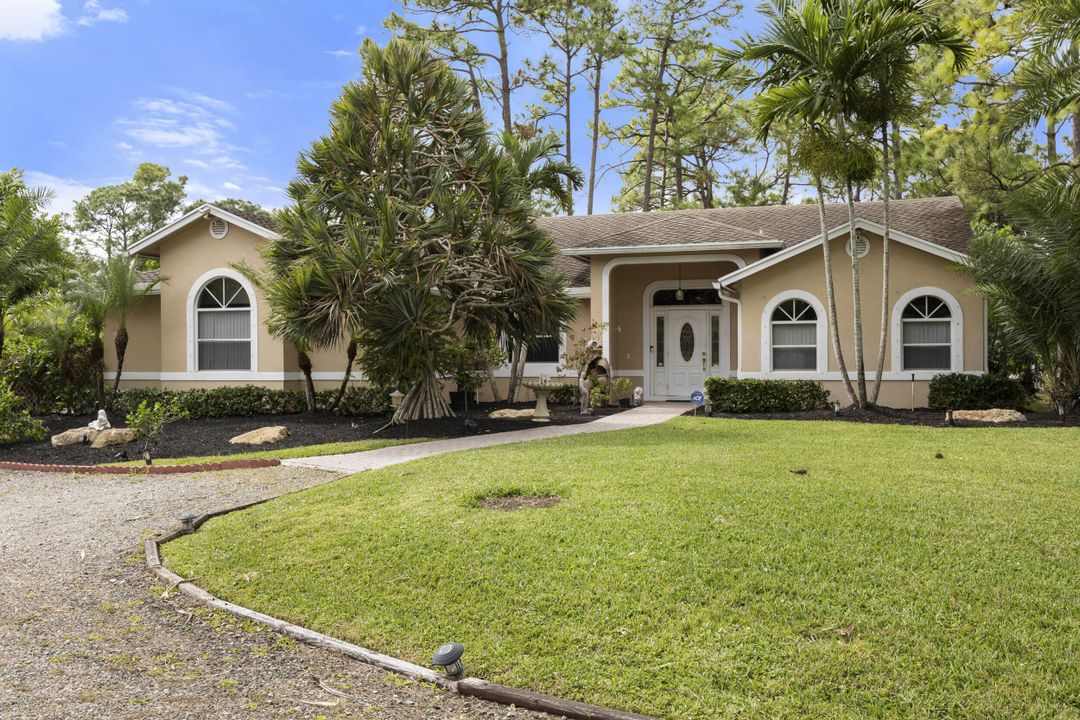 For Sale: $775,000 (3 beds, 2 baths, 2344 Square Feet)