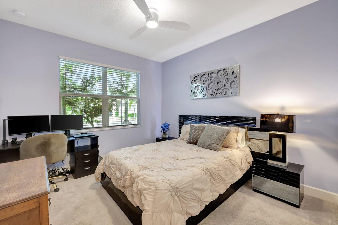 For Sale: $425,000 (2 beds, 2 baths, 1355 Square Feet)