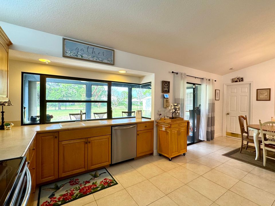 For Sale: $414,500 (3 beds, 2 baths, 1716 Square Feet)