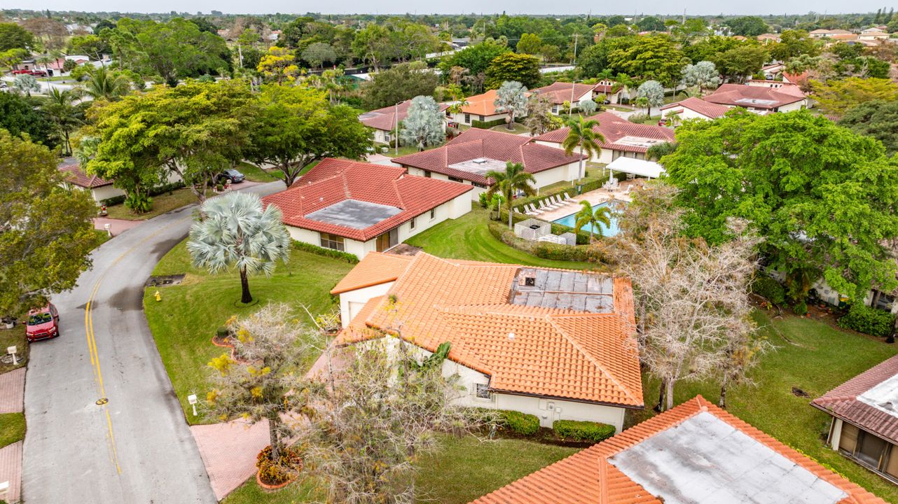 For Sale: $495,000 (3 beds, 2 baths, 2293 Square Feet)