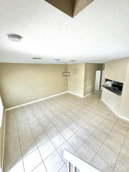 For Rent: $2,500 (3 beds, 2 baths, 1342 Square Feet)