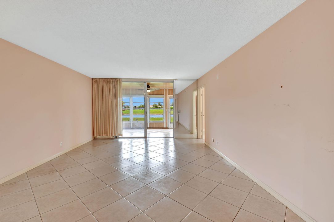 For Sale: $139,000 (2 beds, 2 baths, 1145 Square Feet)