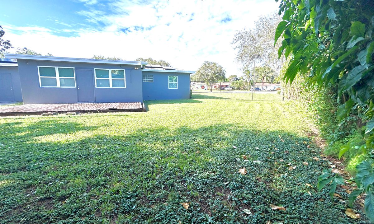 For Sale: $530,000 (3 beds, 2 baths, 1502 Square Feet)