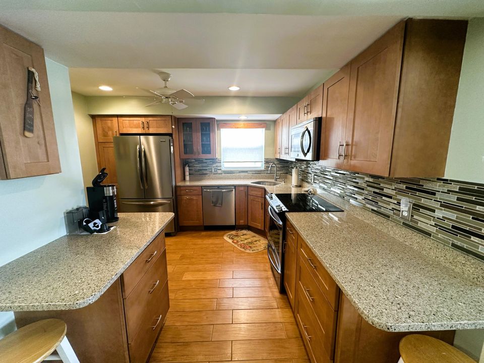 For Rent: $3,750 (2 beds, 2 baths, 1200 Square Feet)