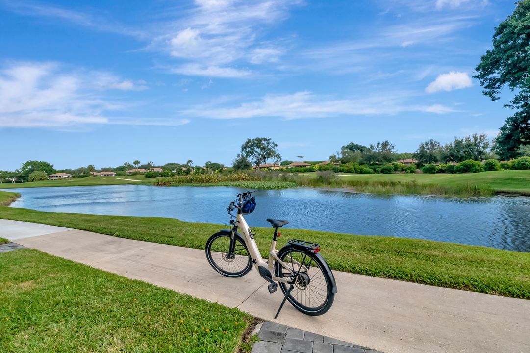 Active With Contract: $699,000 (2 beds, 2 baths, 1255 Square Feet)