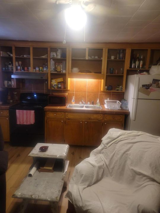 En Venta: $167,000 (5 camas, 3 baños, 2582 Pies cuadrados)