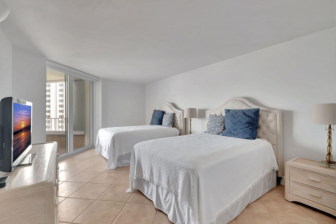 For Sale: $1,400,000 (2 beds, 2 baths, 1446 Square Feet)