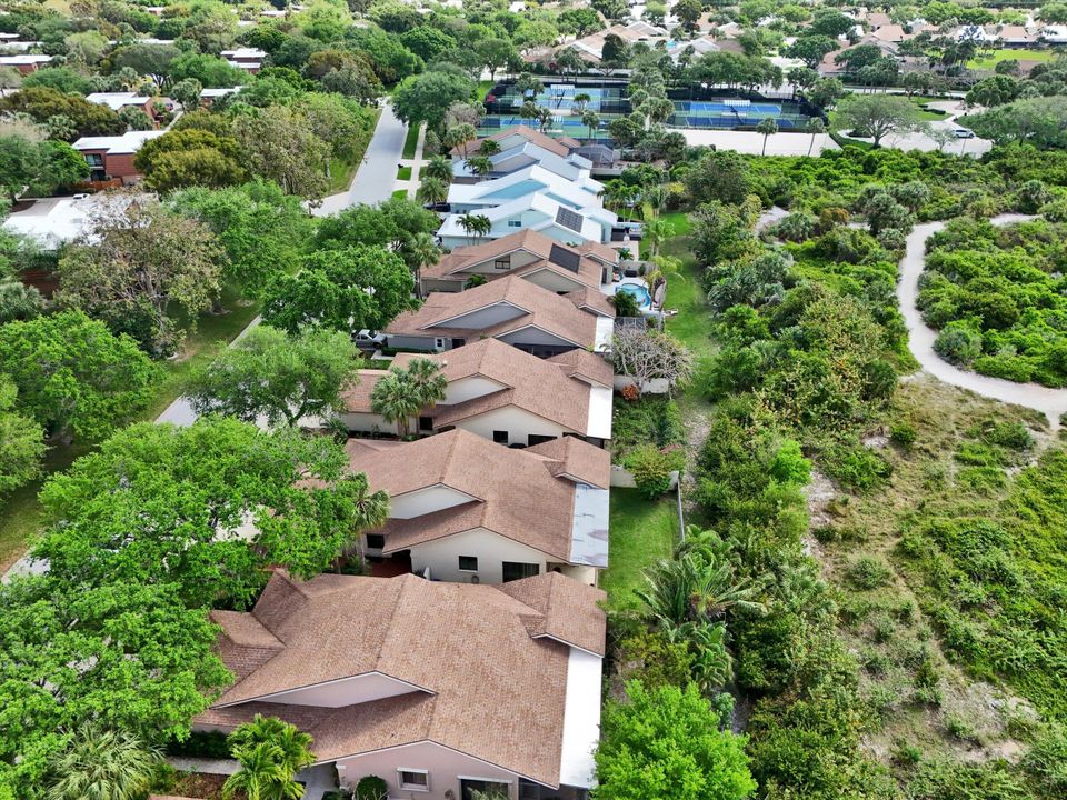 For Sale: $1,200,000 (3 beds, 2 baths, 1889 Square Feet)