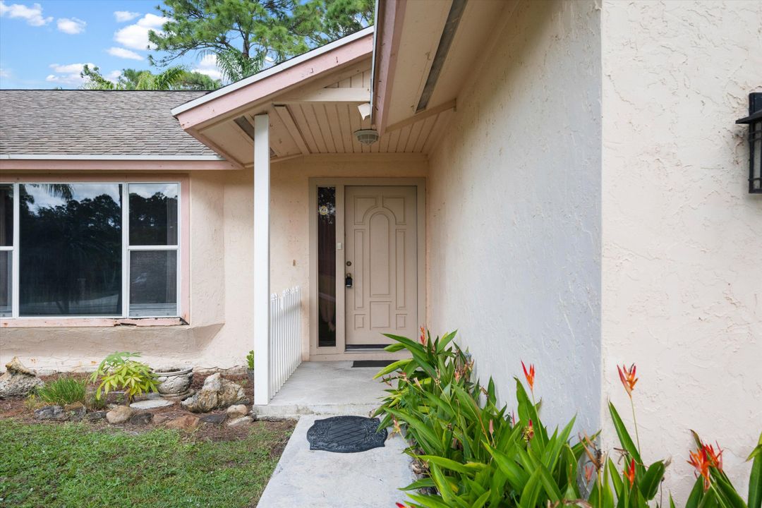 For Sale: $610,000 (3 beds, 2 baths, 1870 Square Feet)